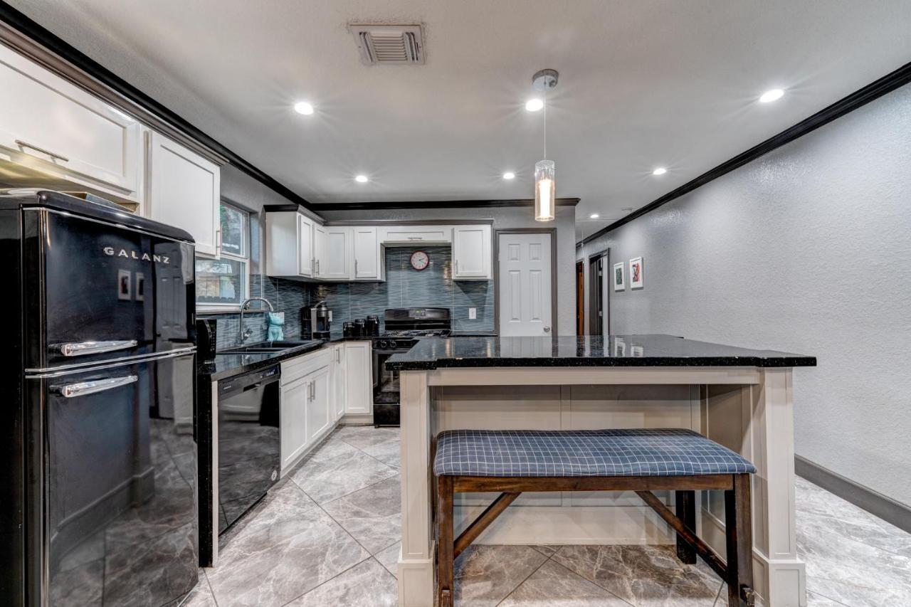 Private Hot Tub3Bd2Ba 2 Miles To Sa River Walk سان أنطونيو المظهر الخارجي الصورة