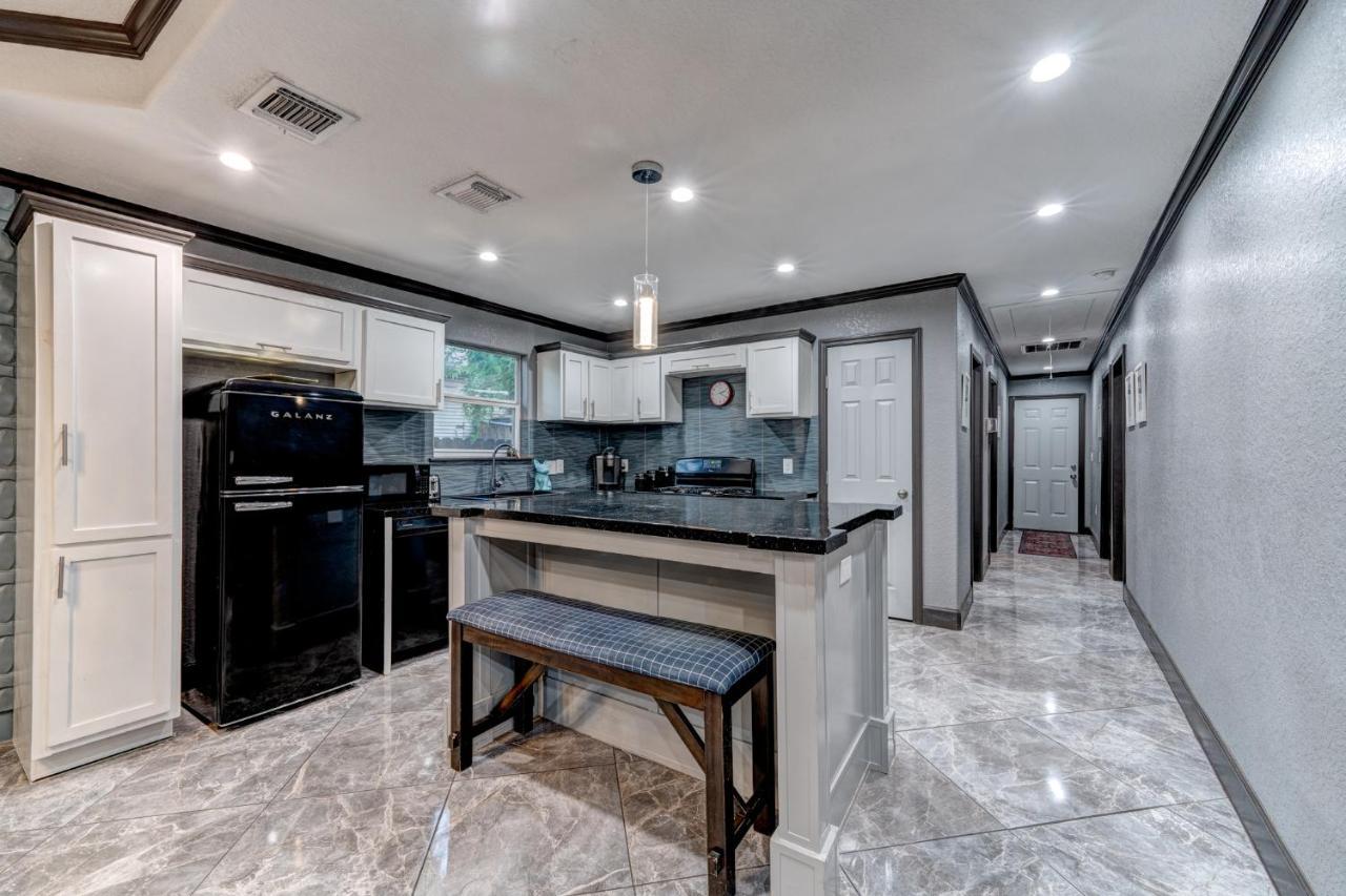 Private Hot Tub3Bd2Ba 2 Miles To Sa River Walk سان أنطونيو المظهر الخارجي الصورة